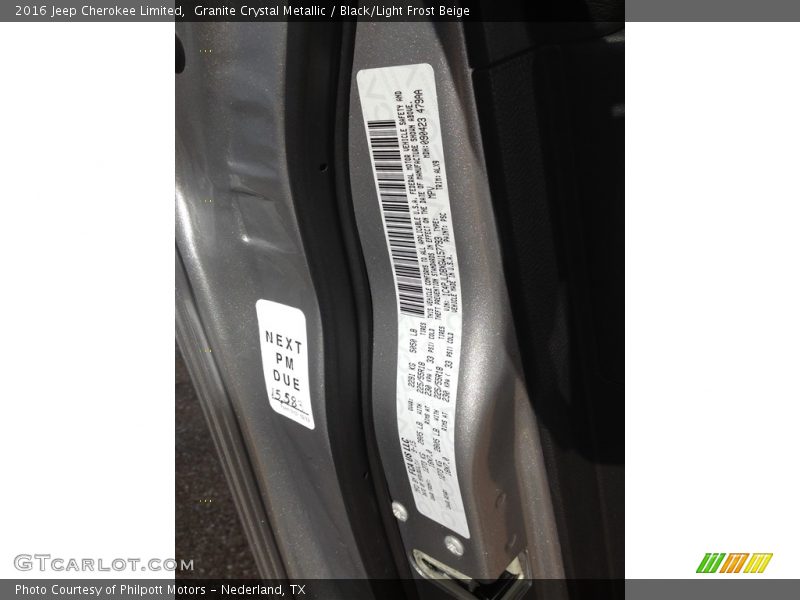 Granite Crystal Metallic / Black/Light Frost Beige 2016 Jeep Cherokee Limited