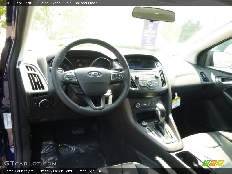 Kona Blue / Charcoal Black 2016 Ford Focus SE Hatch