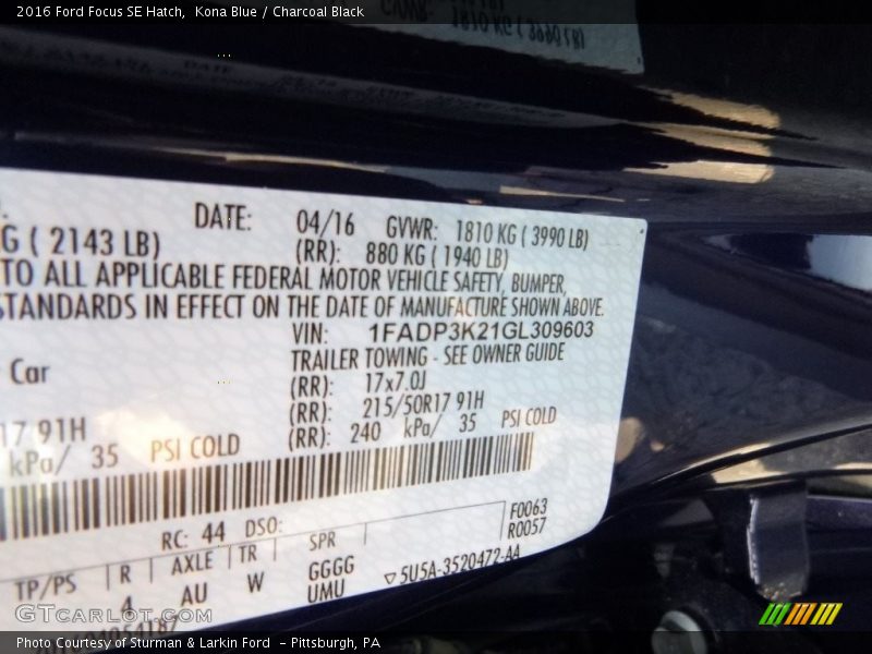 Kona Blue / Charcoal Black 2016 Ford Focus SE Hatch