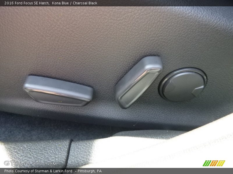 Kona Blue / Charcoal Black 2016 Ford Focus SE Hatch