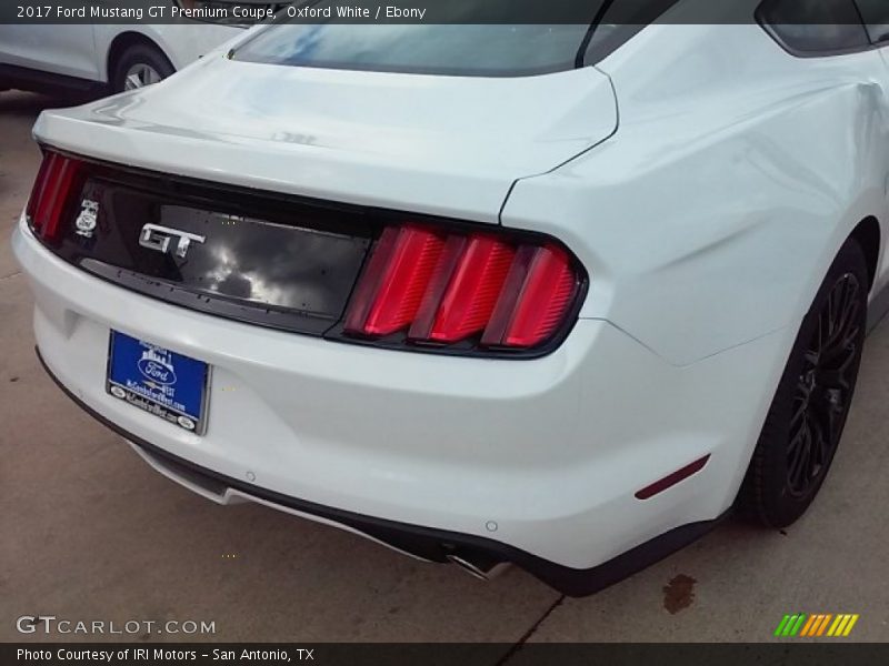 Oxford White / Ebony 2017 Ford Mustang GT Premium Coupe