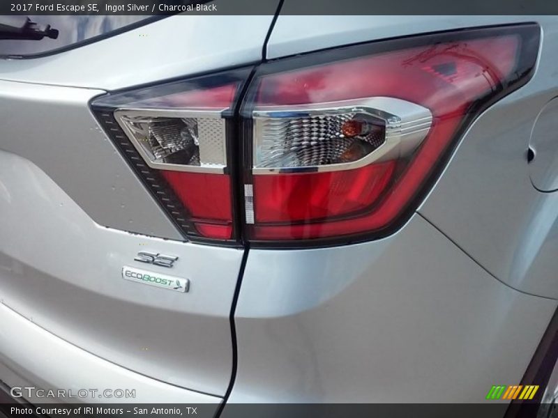 Ingot Silver / Charcoal Black 2017 Ford Escape SE