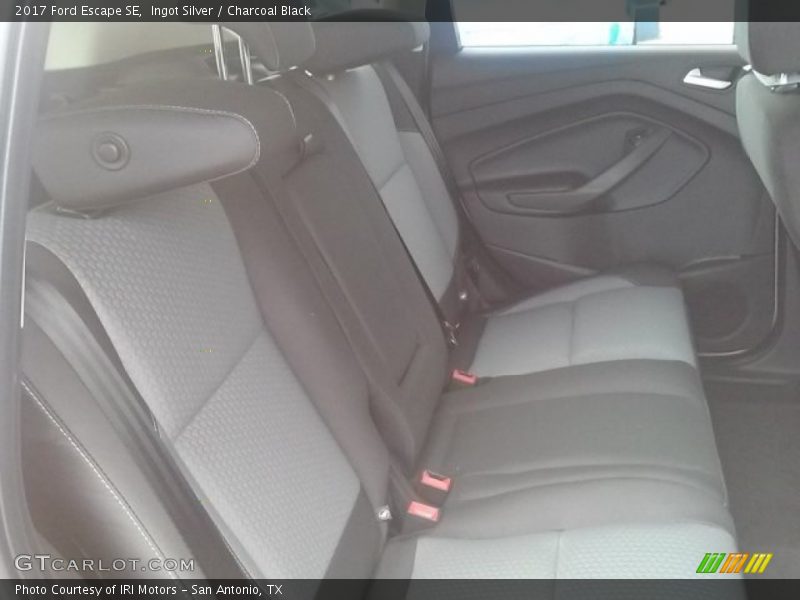 Ingot Silver / Charcoal Black 2017 Ford Escape SE