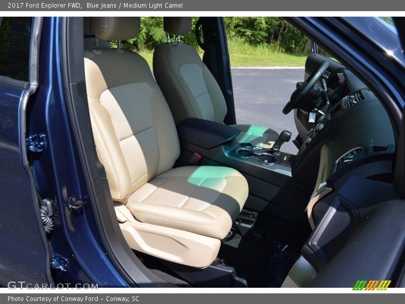 Blue Jeans / Medium Light Camel 2017 Ford Explorer FWD