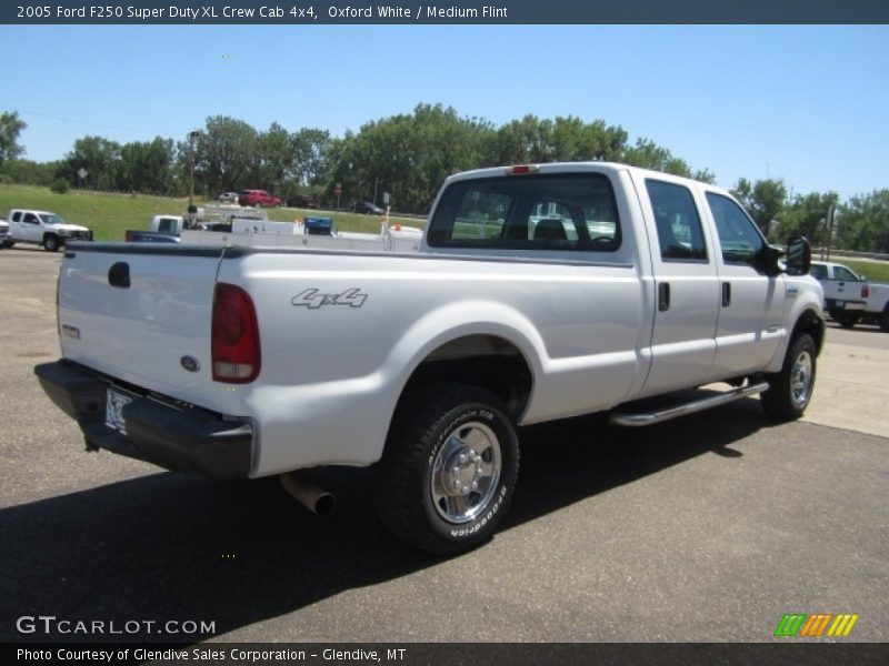 Oxford White / Medium Flint 2005 Ford F250 Super Duty XL Crew Cab 4x4