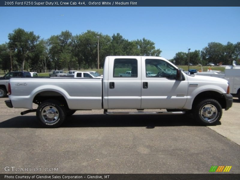 Oxford White / Medium Flint 2005 Ford F250 Super Duty XL Crew Cab 4x4