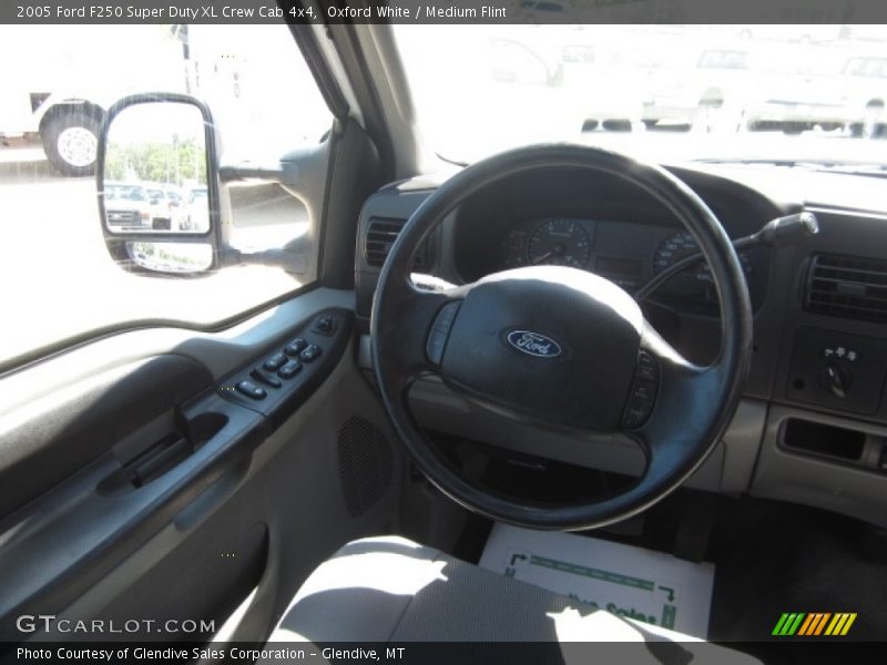 Oxford White / Medium Flint 2005 Ford F250 Super Duty XL Crew Cab 4x4