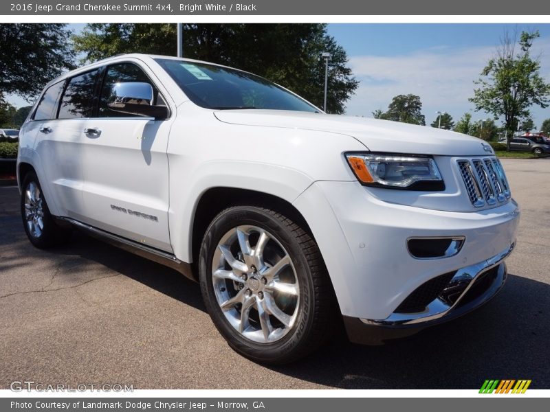 Bright White / Black 2016 Jeep Grand Cherokee Summit 4x4