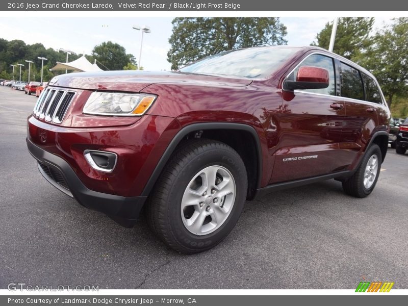 Velvet Red Pearl / Black/Light Frost Beige 2016 Jeep Grand Cherokee Laredo