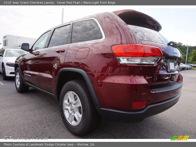 Velvet Red Pearl / Black/Light Frost Beige 2016 Jeep Grand Cherokee Laredo