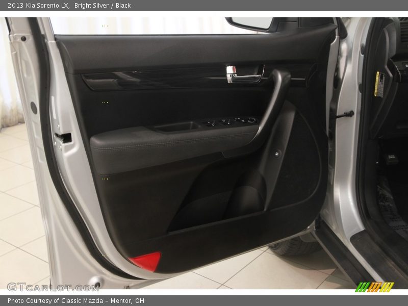 Bright Silver / Black 2013 Kia Sorento LX