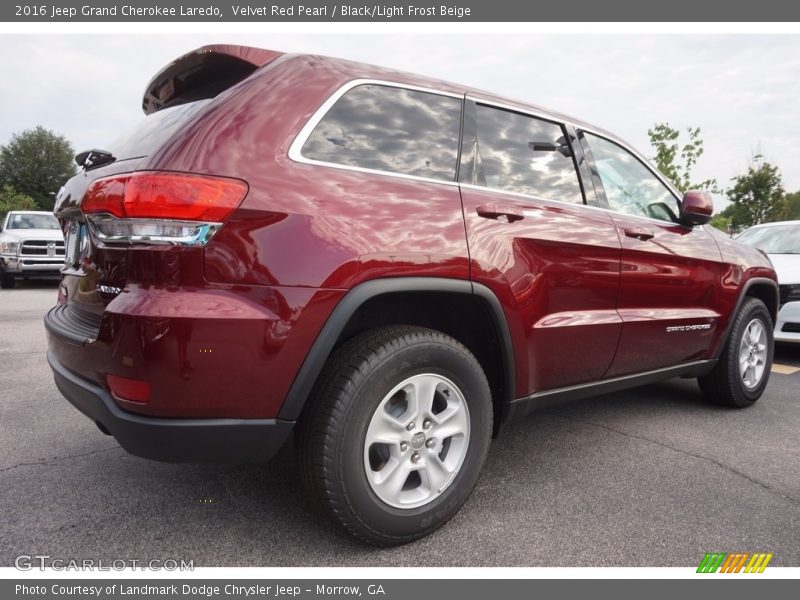 Velvet Red Pearl / Black/Light Frost Beige 2016 Jeep Grand Cherokee Laredo
