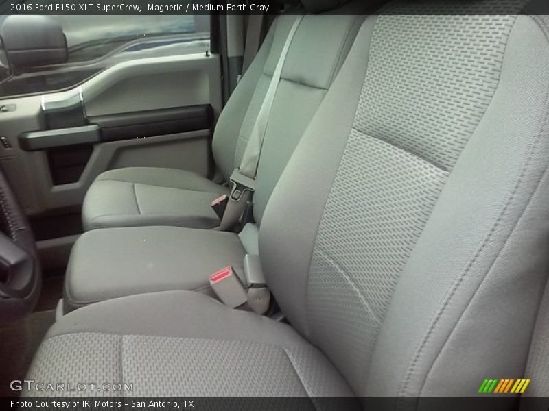 Magnetic / Medium Earth Gray 2016 Ford F150 XLT SuperCrew