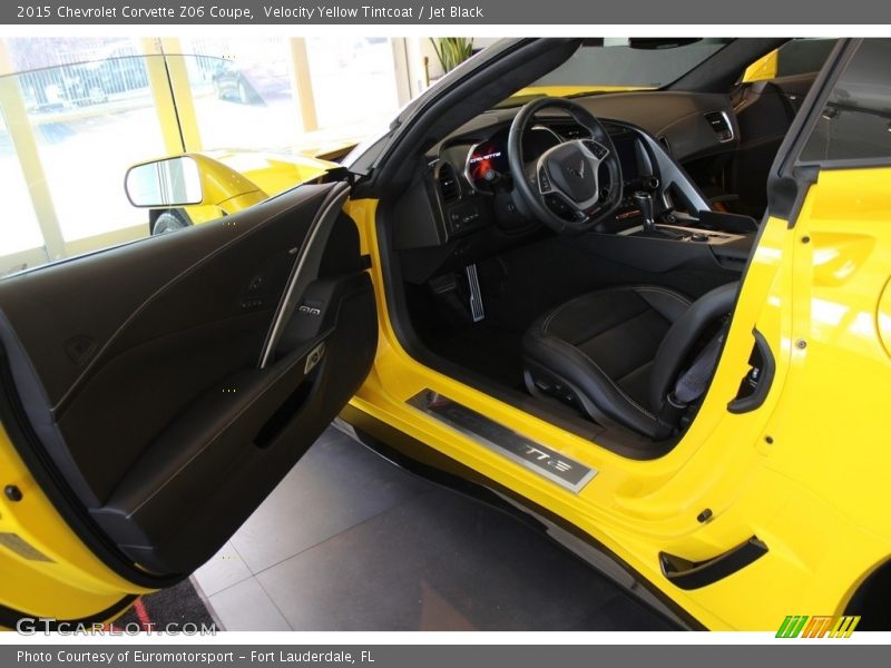 Velocity Yellow Tintcoat / Jet Black 2015 Chevrolet Corvette Z06 Coupe