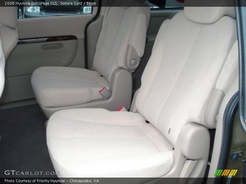 Sonora Gold / Beige 2008 Hyundai Entourage GLS