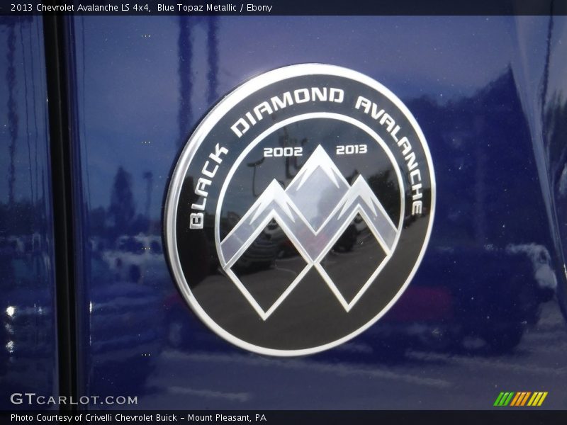 Blue Topaz Metallic / Ebony 2013 Chevrolet Avalanche LS 4x4