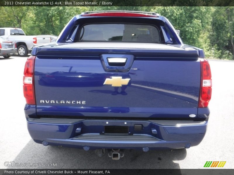 Blue Topaz Metallic / Ebony 2013 Chevrolet Avalanche LS 4x4
