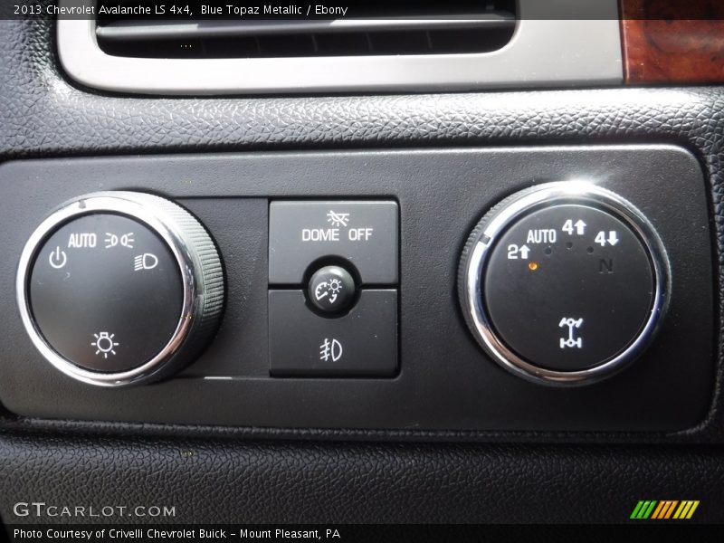 Blue Topaz Metallic / Ebony 2013 Chevrolet Avalanche LS 4x4