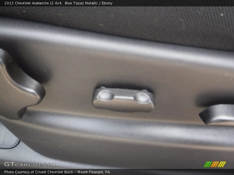 Blue Topaz Metallic / Ebony 2013 Chevrolet Avalanche LS 4x4