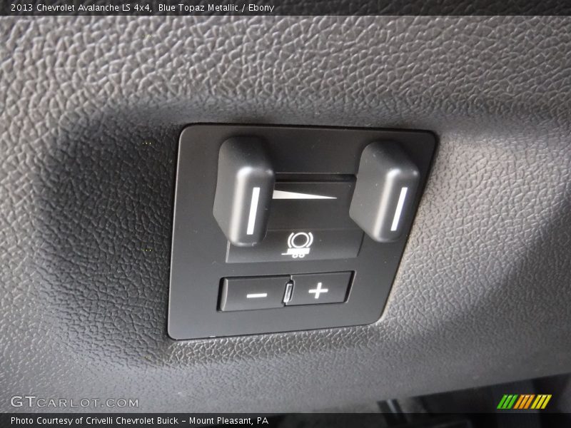 Blue Topaz Metallic / Ebony 2013 Chevrolet Avalanche LS 4x4