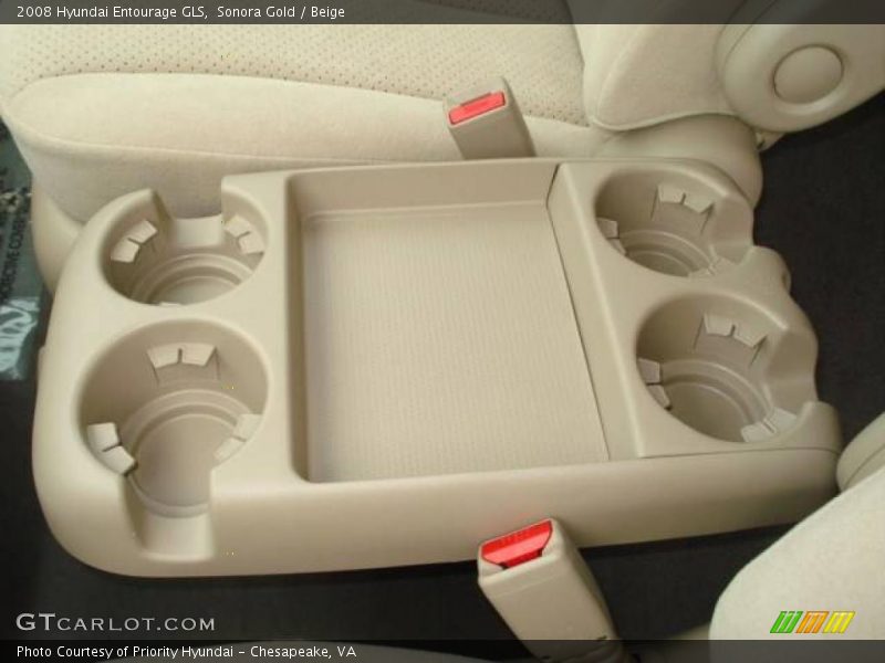 Sonora Gold / Beige 2008 Hyundai Entourage GLS