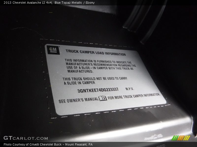 Blue Topaz Metallic / Ebony 2013 Chevrolet Avalanche LS 4x4