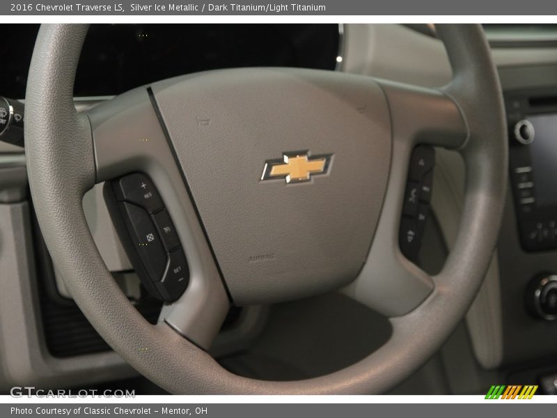 Silver Ice Metallic / Dark Titanium/Light Titanium 2016 Chevrolet Traverse LS