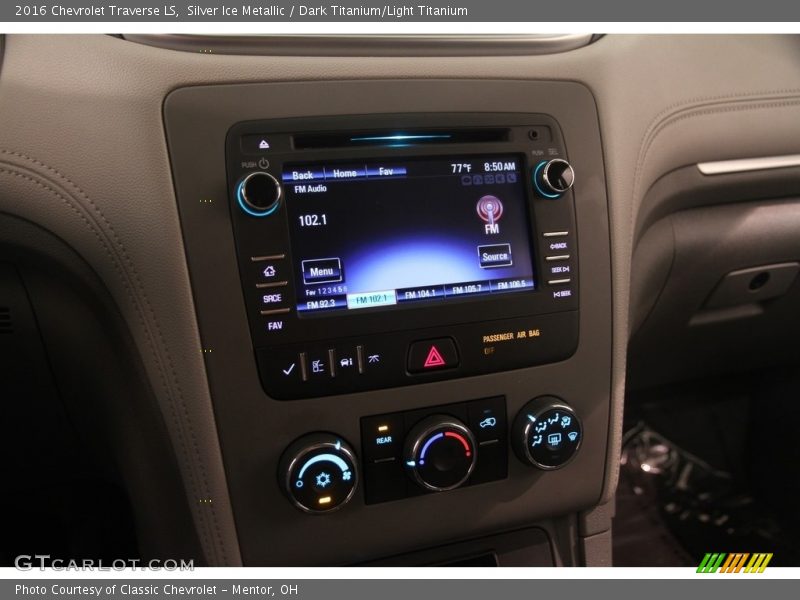 Silver Ice Metallic / Dark Titanium/Light Titanium 2016 Chevrolet Traverse LS