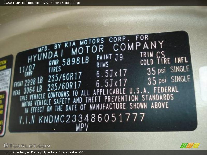 Sonora Gold / Beige 2008 Hyundai Entourage GLS