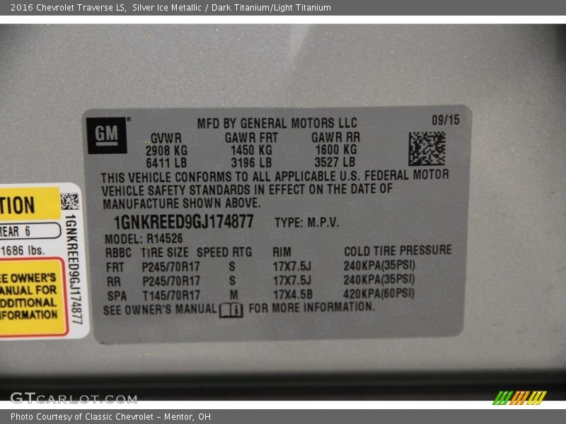 Silver Ice Metallic / Dark Titanium/Light Titanium 2016 Chevrolet Traverse LS
