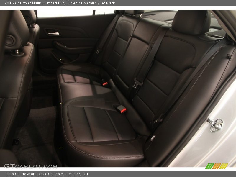 Silver Ice Metallic / Jet Black 2016 Chevrolet Malibu Limited LTZ