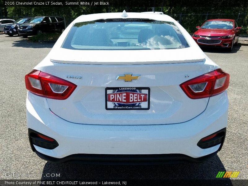 Summit White / Jet Black 2016 Chevrolet Cruze LT Sedan