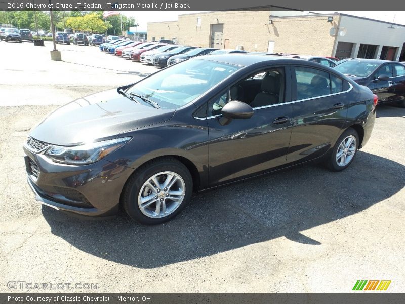 Tungsten Metallic / Jet Black 2016 Chevrolet Cruze LT Sedan