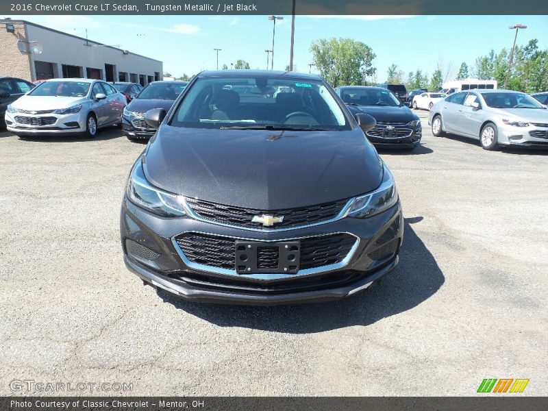 Tungsten Metallic / Jet Black 2016 Chevrolet Cruze LT Sedan