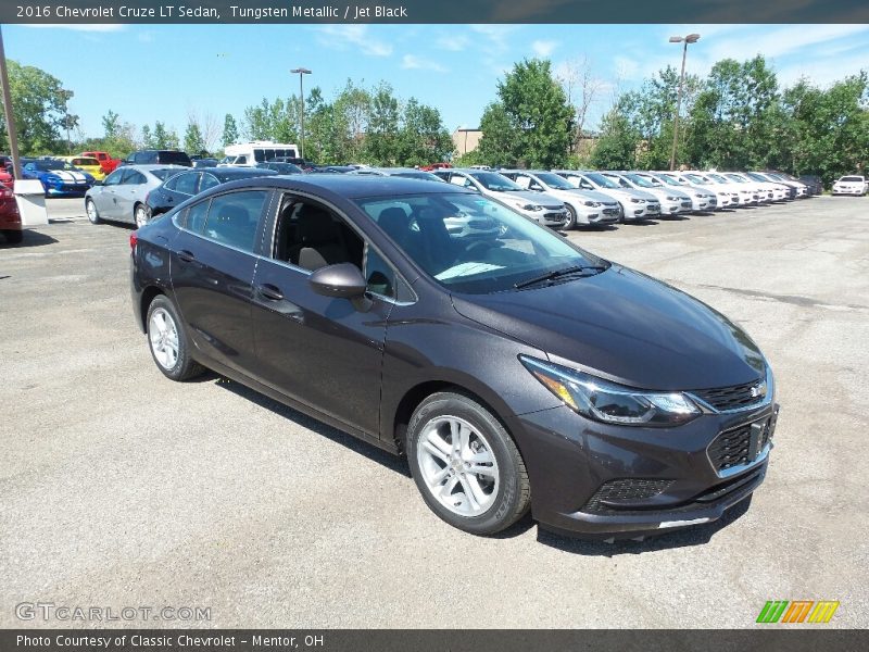 Tungsten Metallic / Jet Black 2016 Chevrolet Cruze LT Sedan
