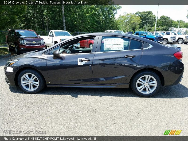 Tungsten Metallic / Jet Black 2016 Chevrolet Cruze LT Sedan
