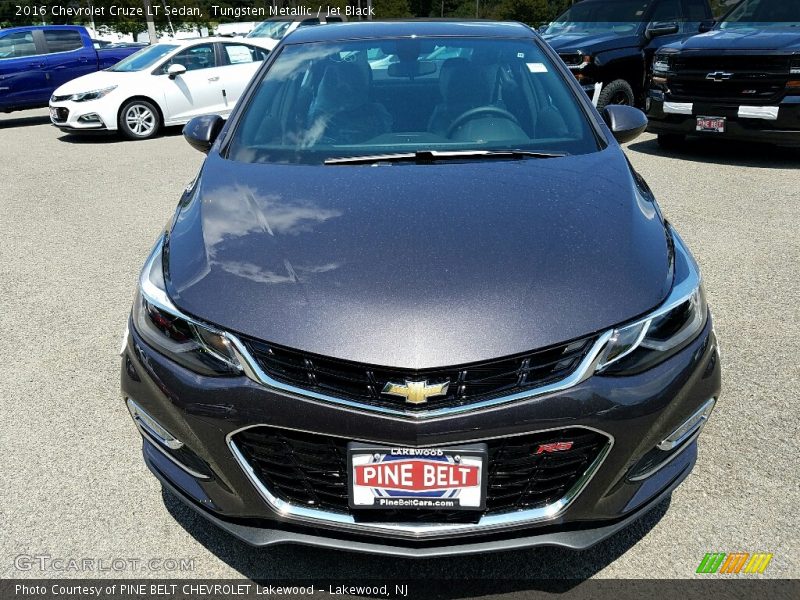 Tungsten Metallic / Jet Black 2016 Chevrolet Cruze LT Sedan