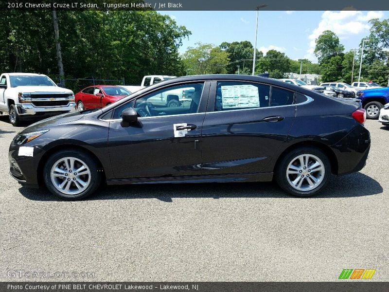 Tungsten Metallic / Jet Black 2016 Chevrolet Cruze LT Sedan