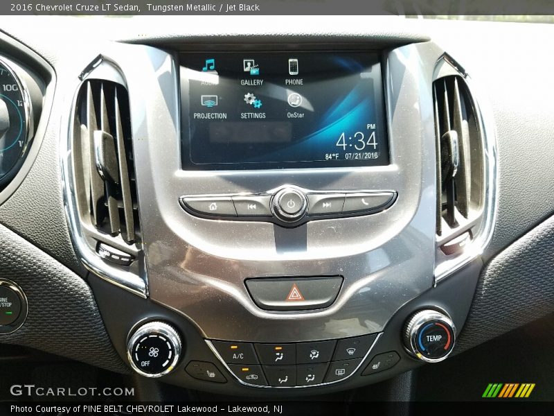Tungsten Metallic / Jet Black 2016 Chevrolet Cruze LT Sedan