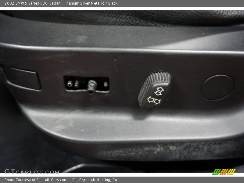 Titanium Silver Metallic / Black 2002 BMW 5 Series 530i Sedan