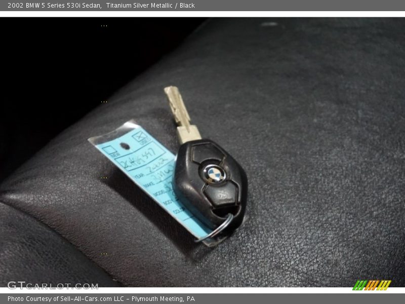 Titanium Silver Metallic / Black 2002 BMW 5 Series 530i Sedan