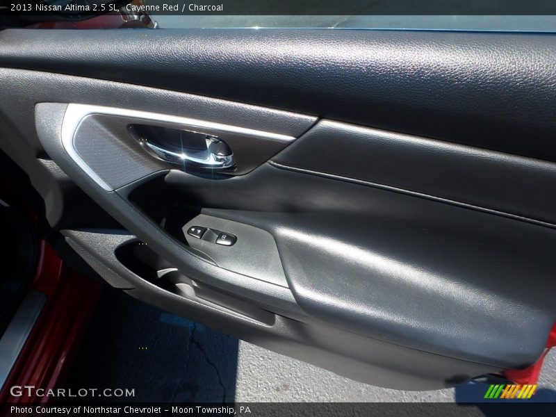 Cayenne Red / Charcoal 2013 Nissan Altima 2.5 SL