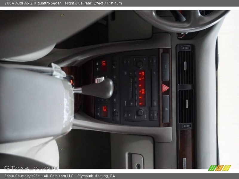 Night Blue Pearl Effect / Platinum 2004 Audi A6 3.0 quattro Sedan