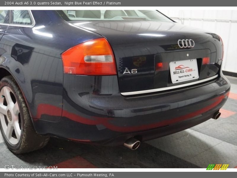 Night Blue Pearl Effect / Platinum 2004 Audi A6 3.0 quattro Sedan