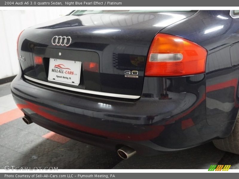 Night Blue Pearl Effect / Platinum 2004 Audi A6 3.0 quattro Sedan