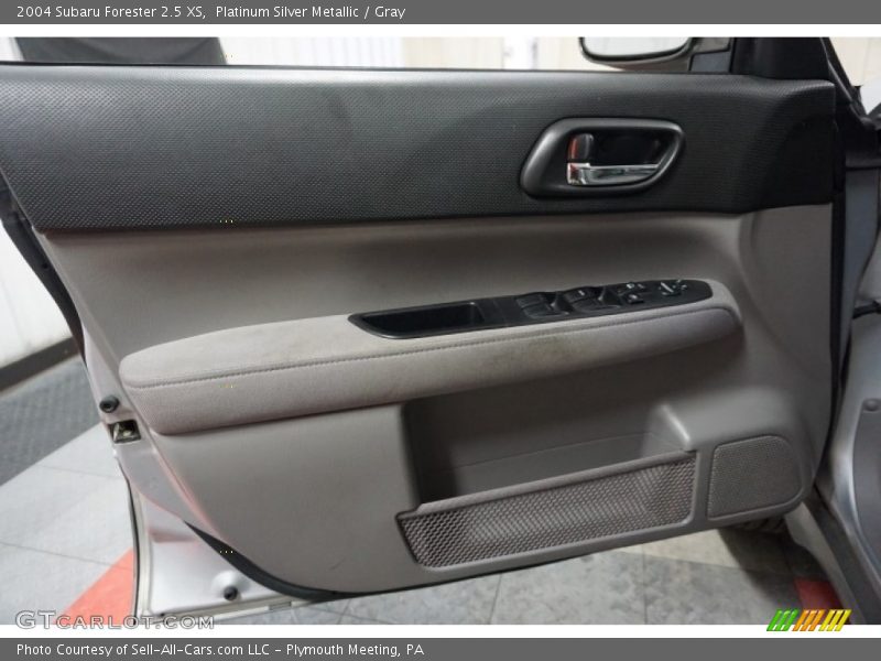 Platinum Silver Metallic / Gray 2004 Subaru Forester 2.5 XS