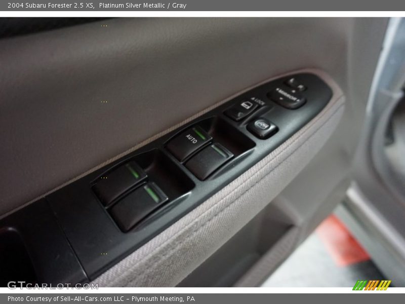 Platinum Silver Metallic / Gray 2004 Subaru Forester 2.5 XS
