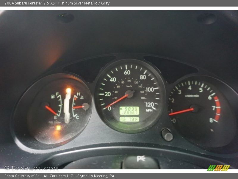 Platinum Silver Metallic / Gray 2004 Subaru Forester 2.5 XS