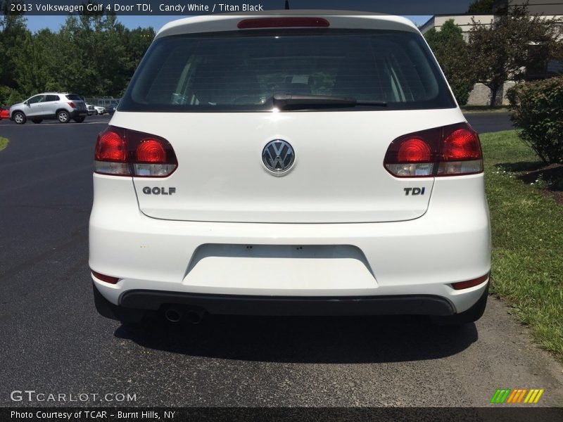Candy White / Titan Black 2013 Volkswagen Golf 4 Door TDI