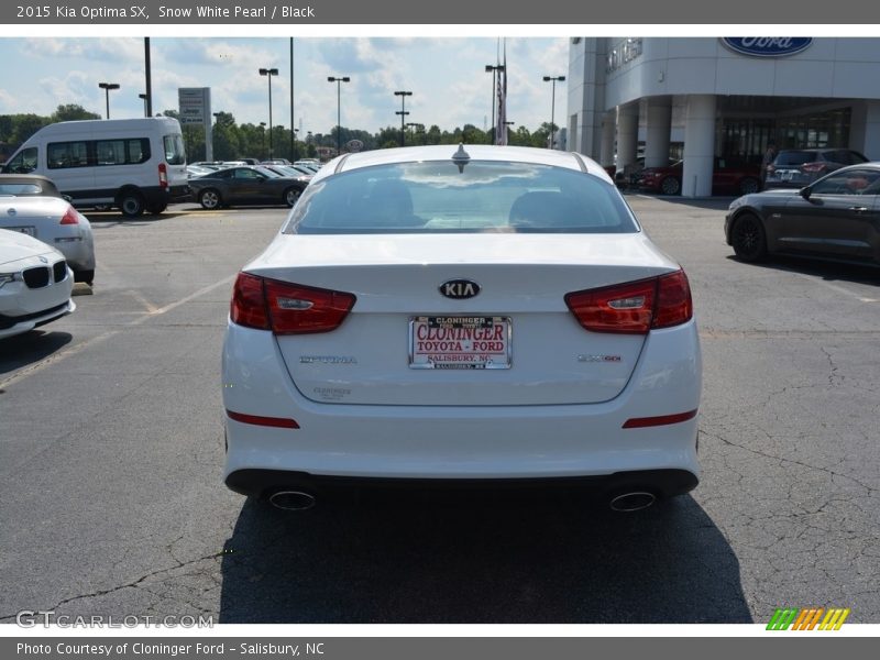 Snow White Pearl / Black 2015 Kia Optima SX